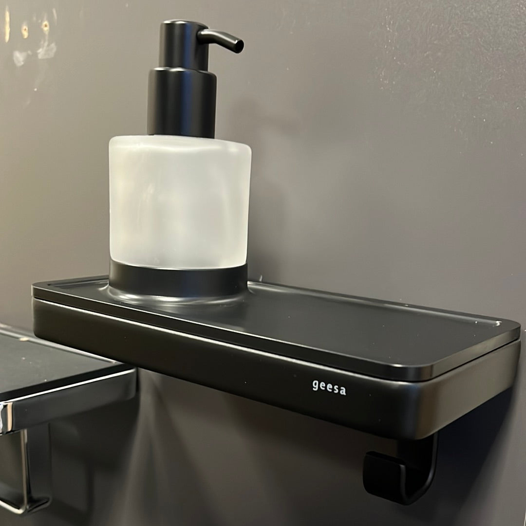 Geesa Frame Black planchet met haak en zeepdispenser zwart